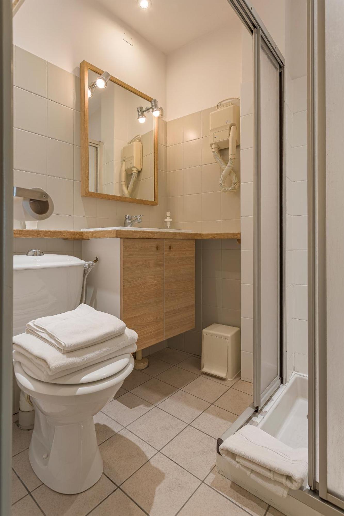 Residence L'Atelier Ennezat Екстериор снимка